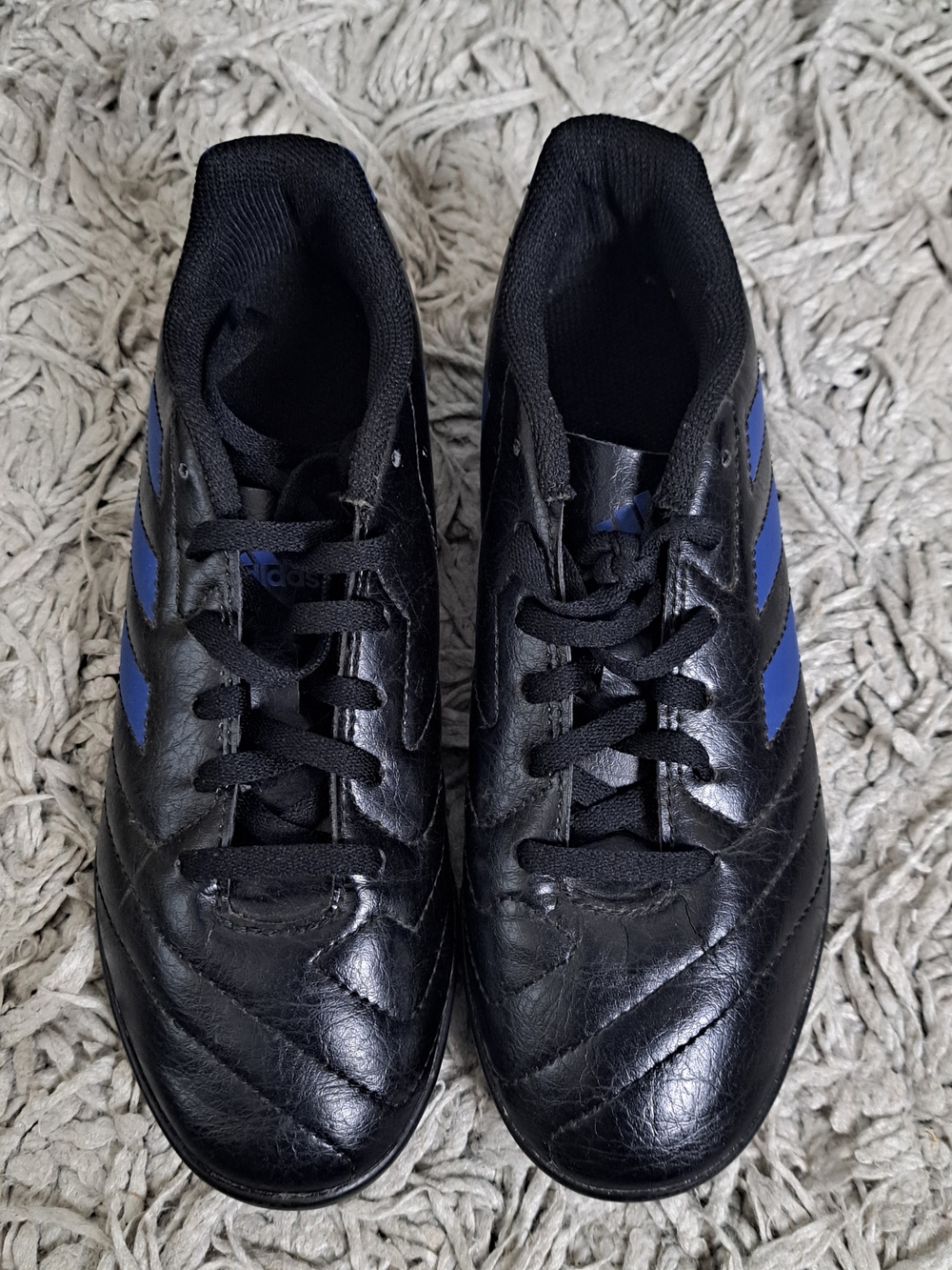 Adidas Black Leather Sneakers with Blue Stripes Boys Youth Size 4.5